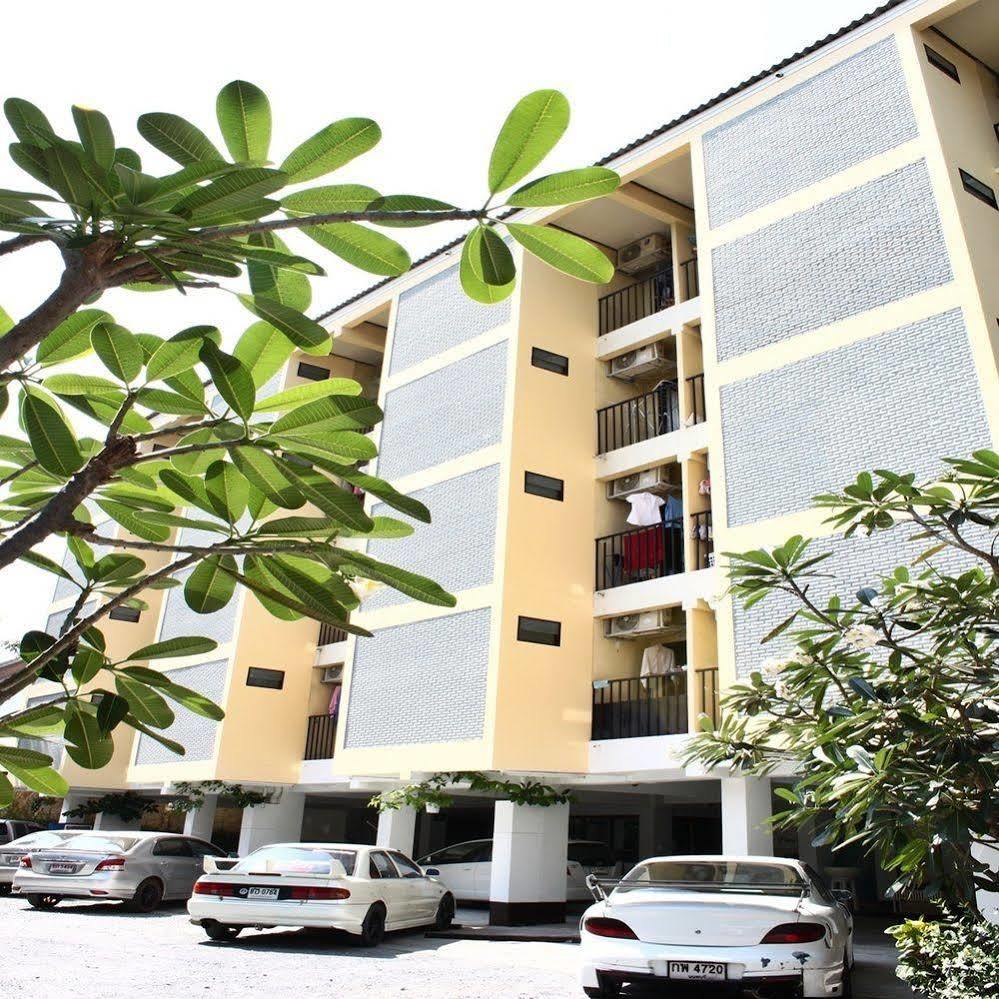 The European Place Bangkok Exterior foto